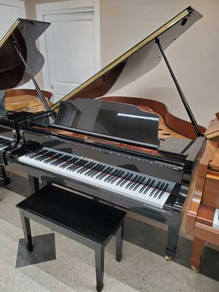 1988 Kawai Grand Piano Model GS-40