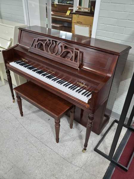 1992 Young Chang Console Piano Model F108