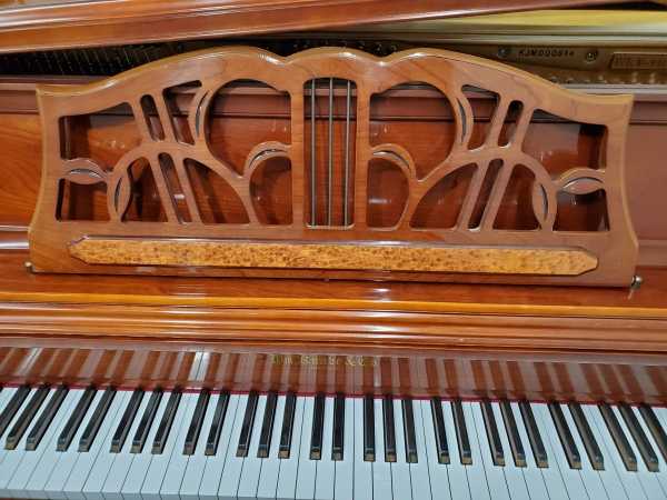 samick piano js 118f