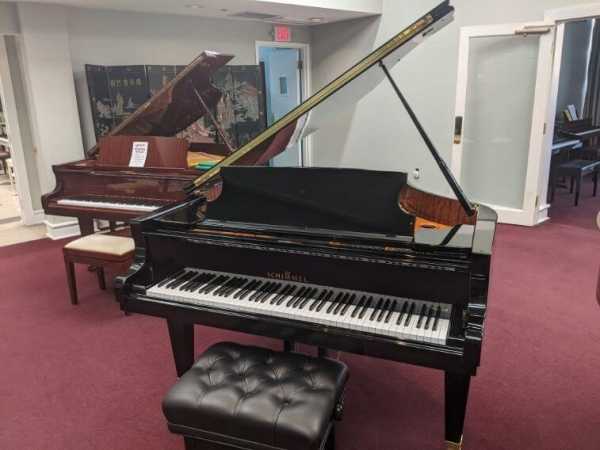 schimmel piano specs