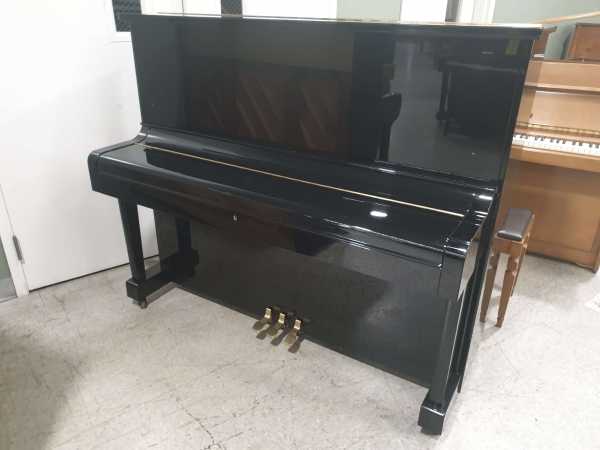 1983 Toyo SR6 Ebony Polish Professional Upright Piano closed
