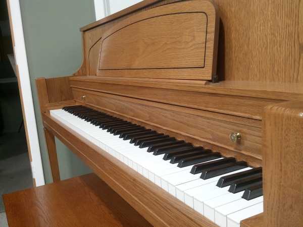 1997 Yamaha M450 TAO Console Piano Right Keys