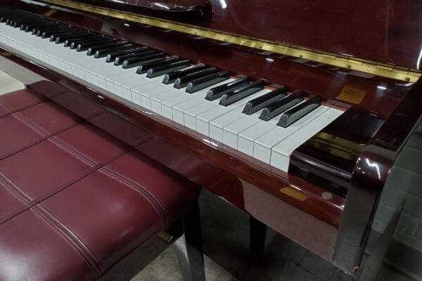 1993 Hyundai U810 Console Piano Right Keys