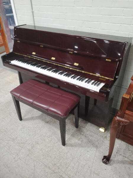 1993 Hyundai U810 Console Piano for Sale