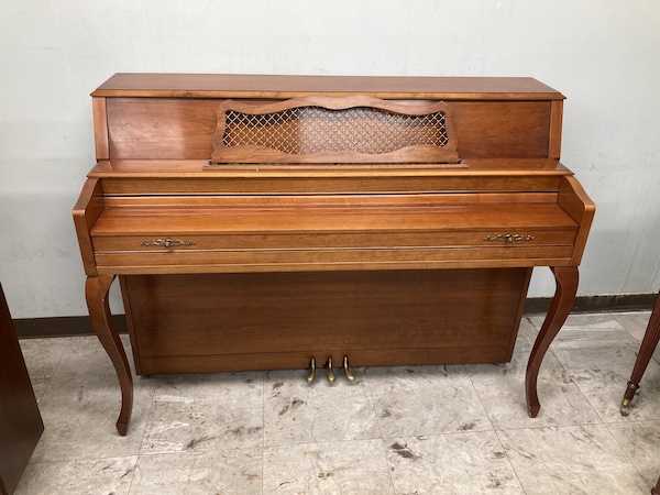 1987 Yamaha M305 Console Piano IMG_0261