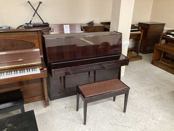 Pearl River Console Piano Closed