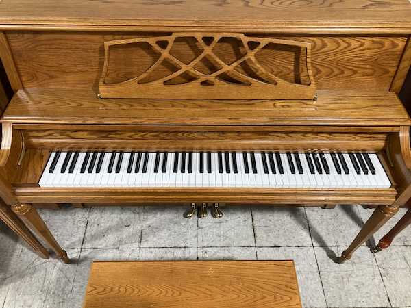 1995 Baldwin 2095 Console Piano IMG_0383