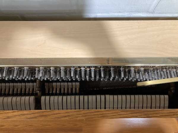 1995 Baldwin 2095 Console Piano IMG_0385
