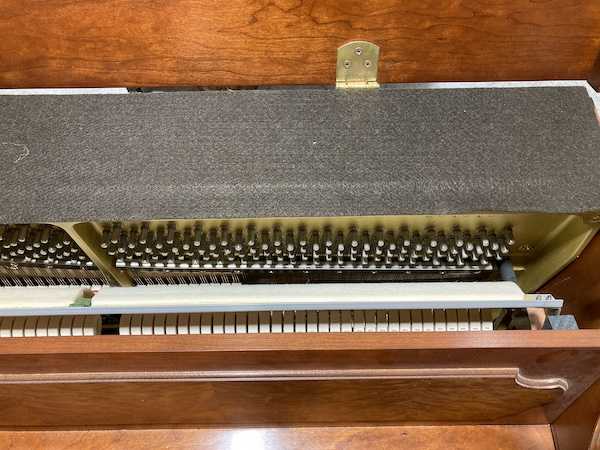 1962 Yamaha M500P Console Piano IMG_1057