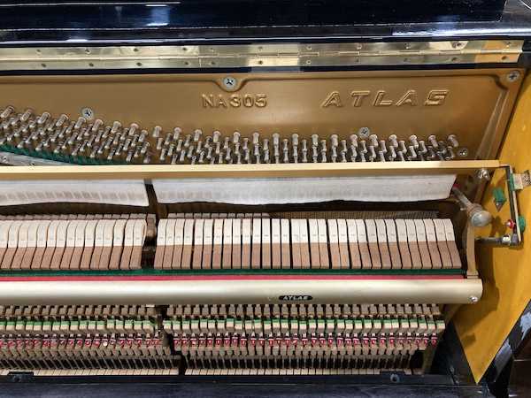 1982 Atlas NA305 Professional Upright Piano IMG_0971