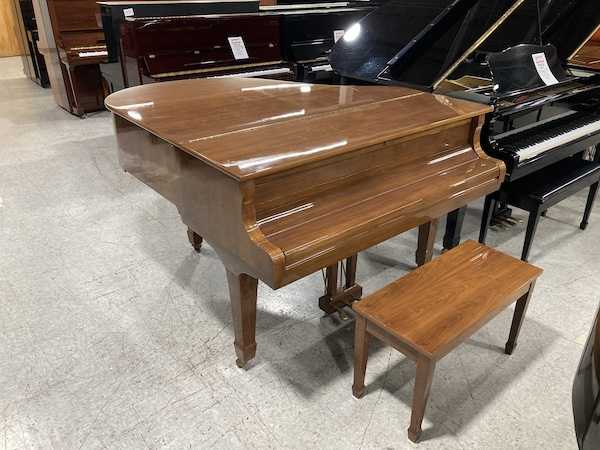 value of young chang baby grand piano g-157 with piano disk