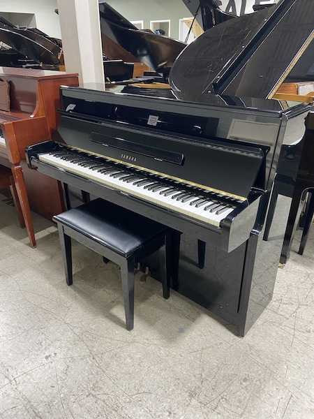 #F186. Used 1977 Yamaha P2 Console Piano IMG_3791