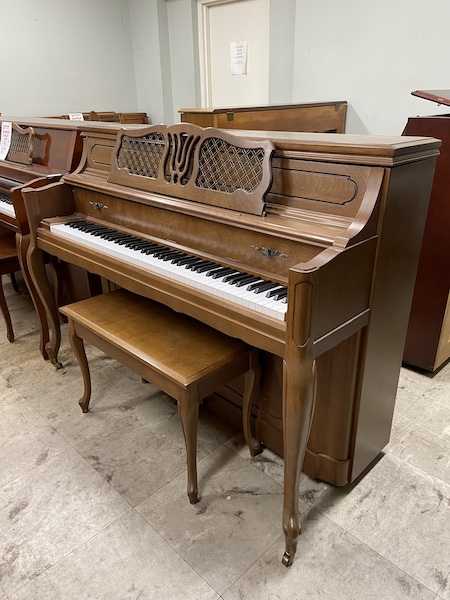 #F193. Used 1985 Kawai 803-F Console Piano IMG_4391