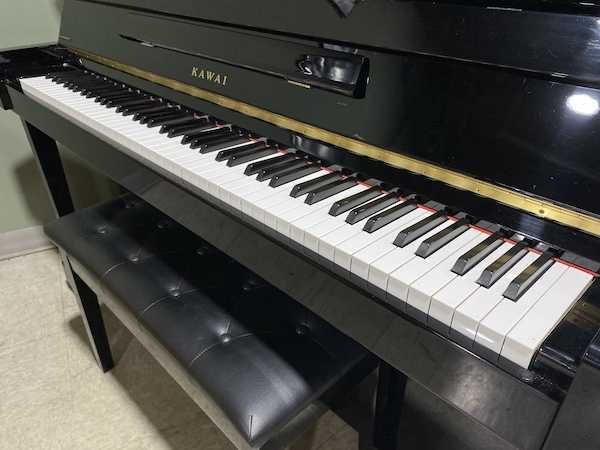 #F196. Used 2005 Kawai K-18E Console Piano IMG_0325