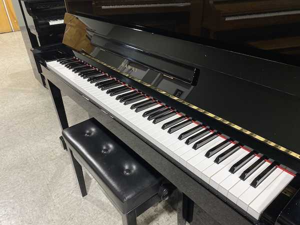 #F225. Used 1999 Kawai CX-5 Console Piano IMG_1431