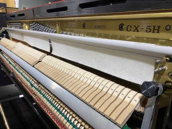 #F225. Used 1999 Kawai CX-5 Console Piano IMG_1436