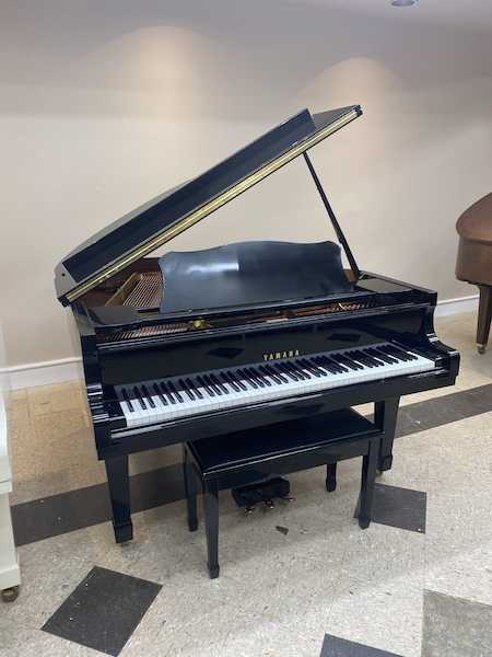 #A154. Used 1988 Yamaha G1 Grand Piano IMG_1910