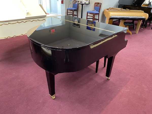 #C123. 2002 Yamaha GA1 Petite Grand PianoIMG_2044