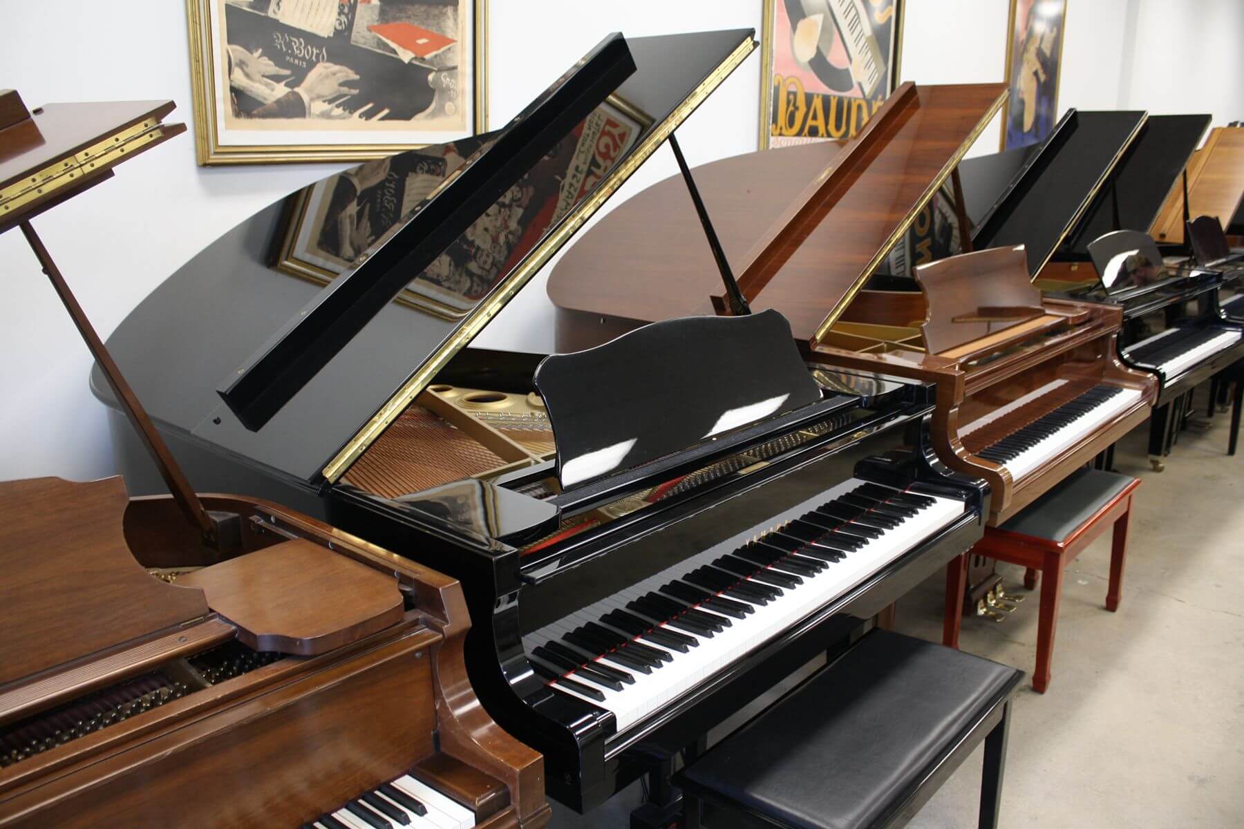 1982-yamaha-c3-grand-piano-left-side